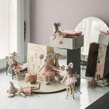 Afbeelding in Gallery-weergave laden, Ballerina big sis mouse
