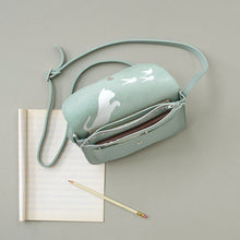 Afbeelding in Gallery-weergave laden, Cat chase bag dusty green

